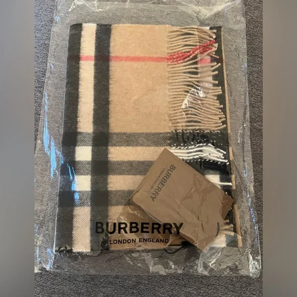 New Burberry check classic cashmere scarf unisex scarf - Picture 7 of 16
